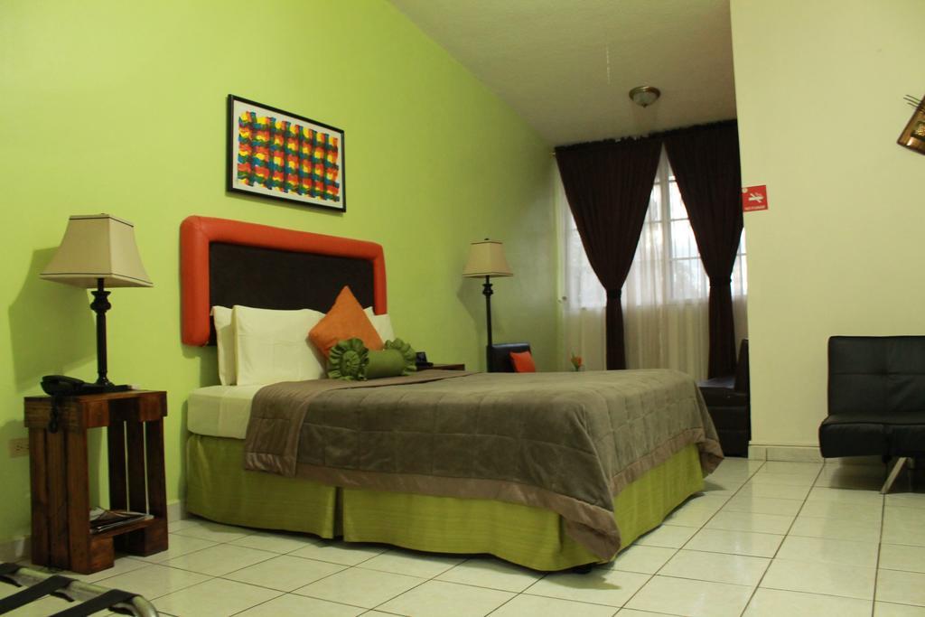 Hotel Casa Las Lomas Tegucigalpa Bagian luar foto
